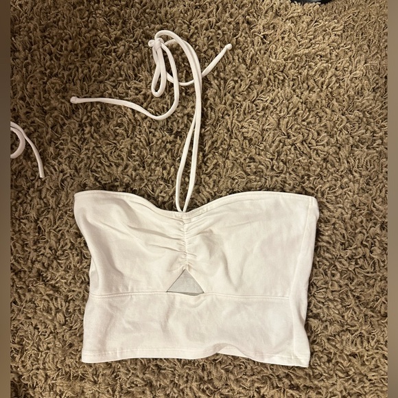 Hollister white crop top - Picture 1 of 1
